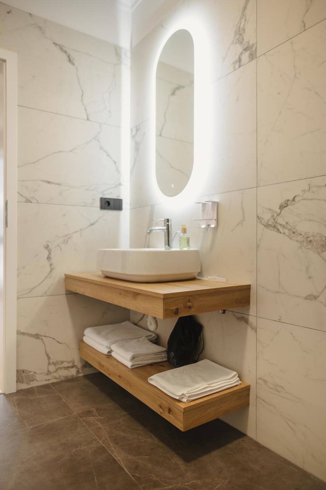 كلوج-نابوكا Bloom Downtown Suites المظهر الخارجي الصورة