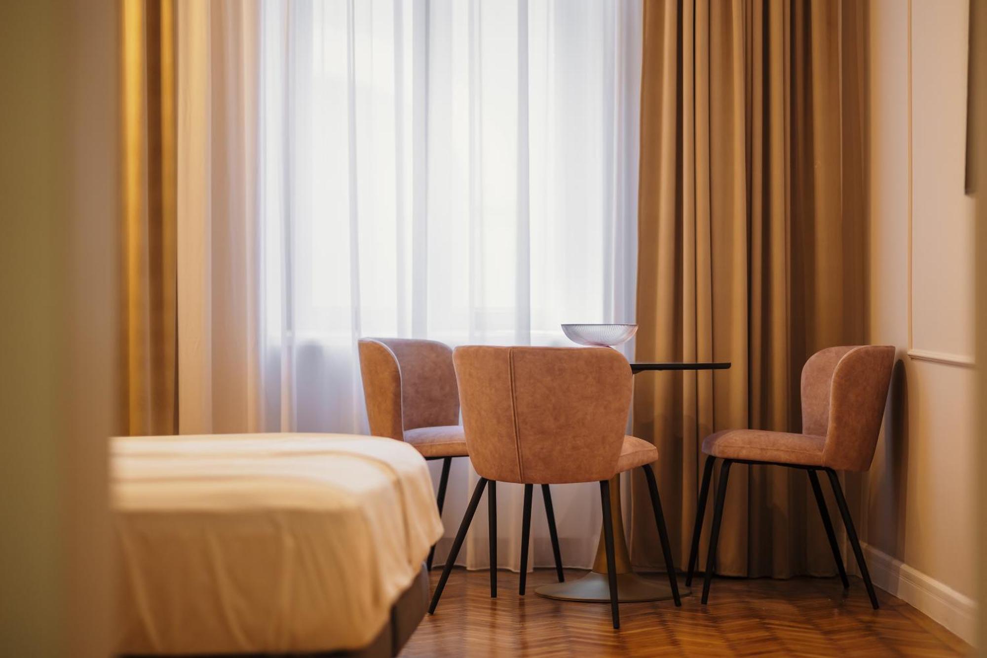 كلوج-نابوكا Bloom Downtown Suites المظهر الخارجي الصورة