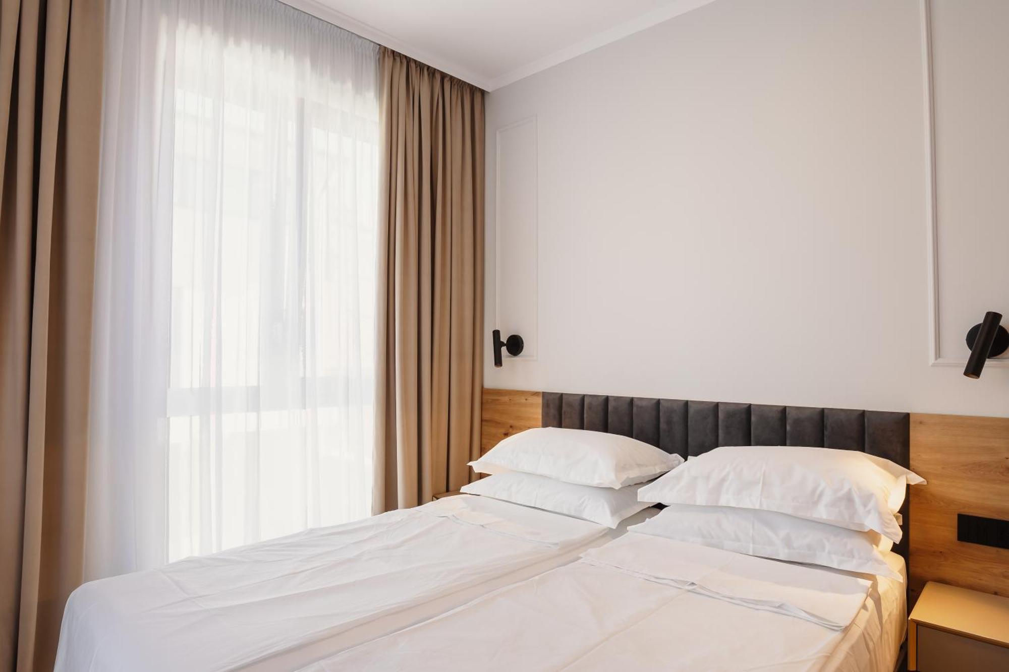 كلوج-نابوكا Bloom Downtown Suites المظهر الخارجي الصورة