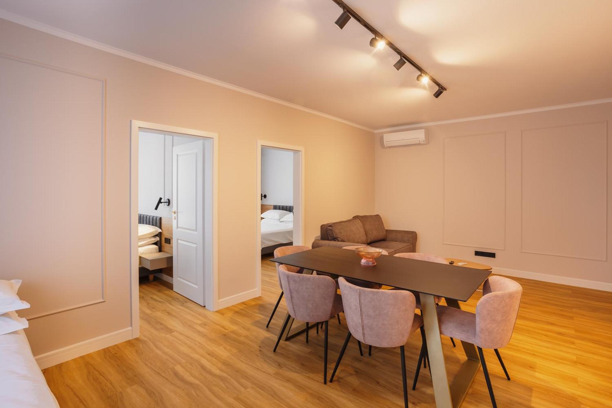 كلوج-نابوكا Bloom Downtown Suites المظهر الخارجي الصورة