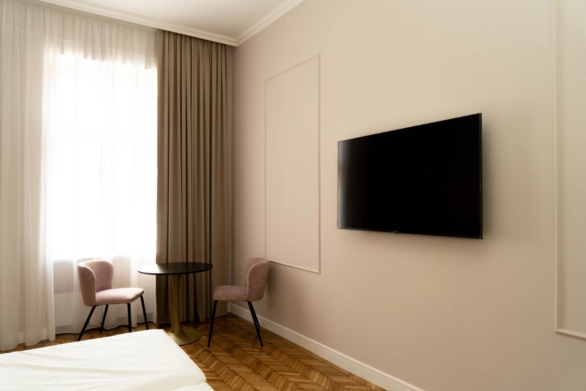 كلوج-نابوكا Bloom Downtown Suites المظهر الخارجي الصورة