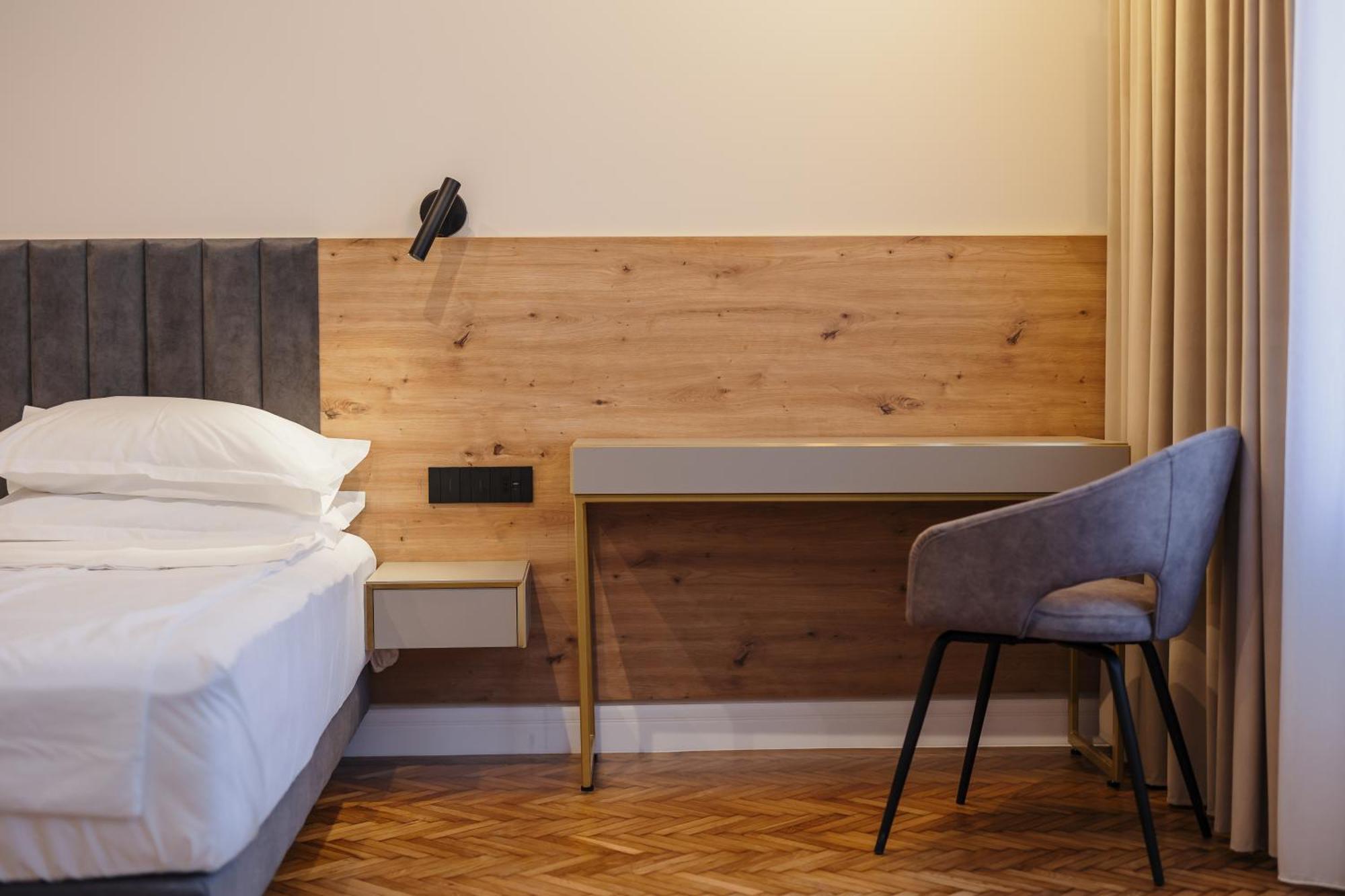 كلوج-نابوكا Bloom Downtown Suites المظهر الخارجي الصورة