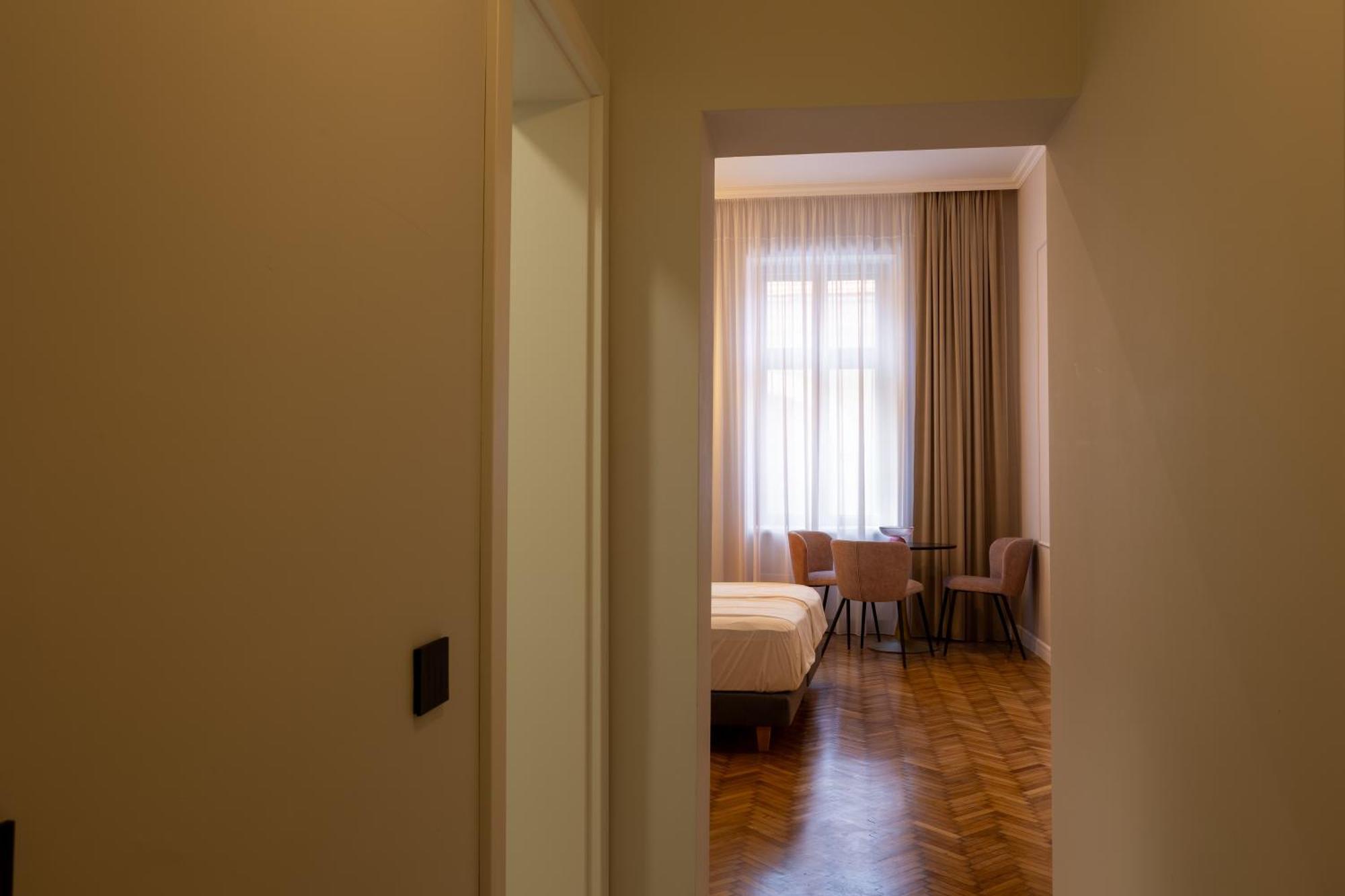 كلوج-نابوكا Bloom Downtown Suites المظهر الخارجي الصورة
