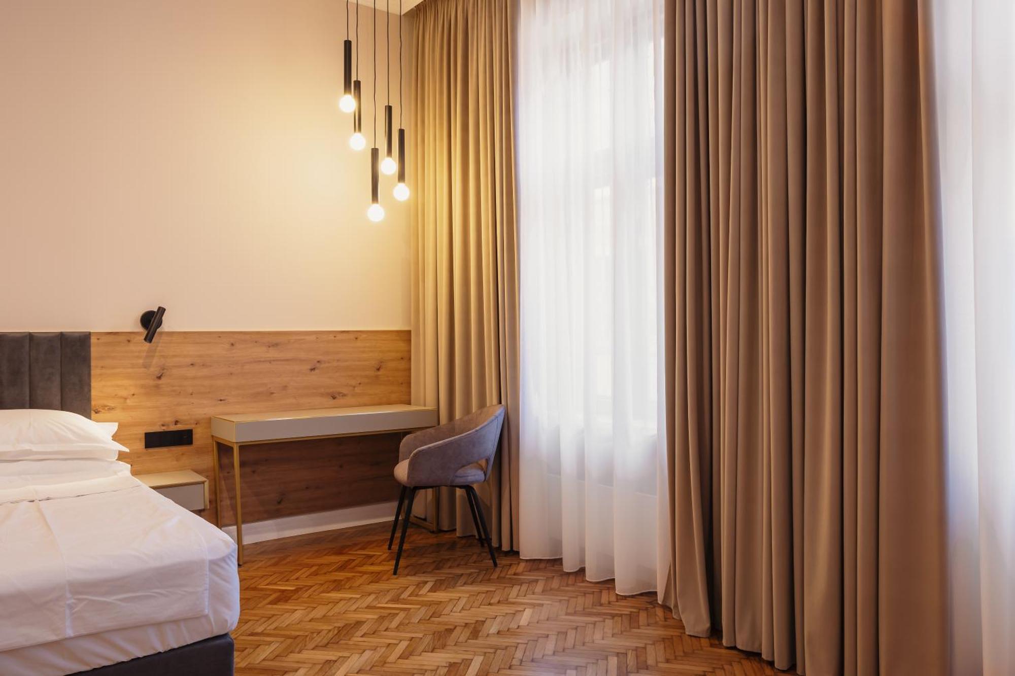 كلوج-نابوكا Bloom Downtown Suites المظهر الخارجي الصورة